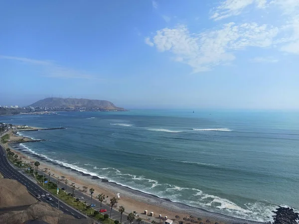 BeautifBeautiful Pacific Ocean coast in Miraflores city area in Lima, Peru. ul Pacific Ocean coast in Miraflores city area in Lima, Peru.