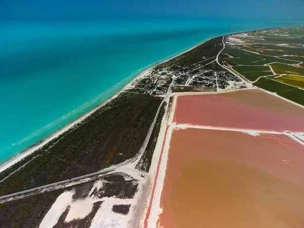 stock image Pink lakes and ocean, nature  in Las Coloradas, Mexico