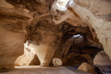 Ulusal park Beit-Guvrin 'deki çan mağaraları. İsrail