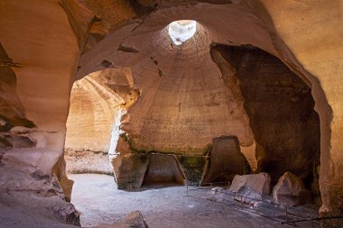 Ulusal park Beit-Guvrin 'deki çan mağaraları. İsrail