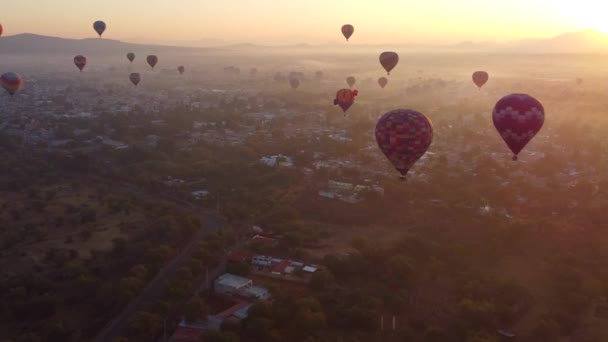 Восход Солнца Воздушном Шаре Над Теотиуаканской Пирамидой — стоковое видео