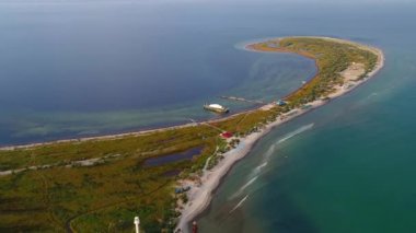 Dzharylgach adasının yazın insansız hava aracı ile çekilmiş görüntüsü. Ukrayna