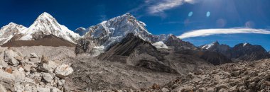 Everest saha kampı trek, nepal. Himalayalar sayısı