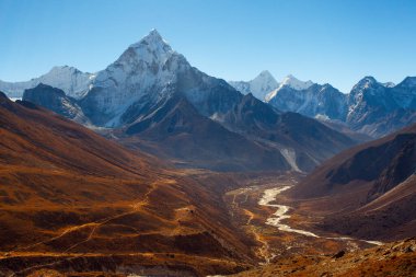 Tengboche, Everest bölgesi, Nepal çevresinde dağlar görünümü