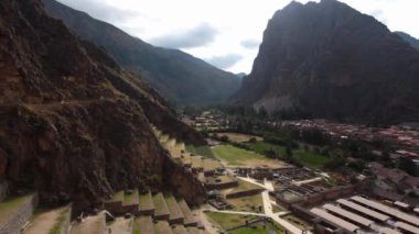 Teras ve Temple Hill Ollantaytambo, Peru'daki Inca kale.