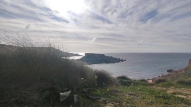 Malta 'nın ünlü Golden Bay ve Riviera Sahili kışın