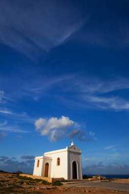 Küçük beyaz katolikler kilisesi, Meryem Ana Kilisesi Malta kıyılarında gebe kalma.