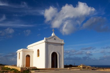 Küçük beyaz katolikler kilisesi, Meryem Ana Kilisesi Malta kıyılarında gebe kalma.