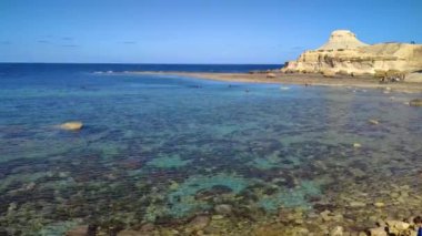 Qbajjar, Marsalforn, Gozo, Malta, Akdeniz, Europe yakınındaki, tuz tava