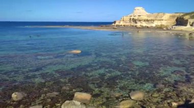 Qbajjar, Marsalforn, Gozo, Malta, Akdeniz, Europe yakınındaki, tuz tava