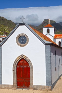Tenerife, İspanya - 13 Şubat 2022: San Pedro Kilisesi, Igueste de San Andres, Tenerife Adası, Kanarya Adaları, İspanya