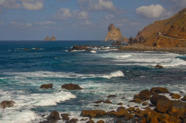 Güzel okyanus Benijo plajı ya da Playa de Benijo, Tenerife, Kanarya Adaları, İspanya