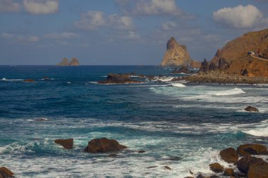 Güzel okyanus Benijo plajı ya da Playa de Benijo, Tenerife, Kanarya Adaları, İspanya