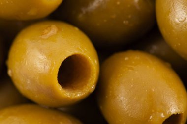 Yeşil zeytin turşusu