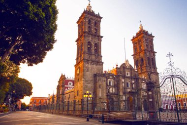 Puebla, Meksika - 19 Mart 2022: Meryem Ana Meryem Ana 'nın Katedrali, 1649, Tarih Merkezi, UNESCO Dünya Mirası Sitesi, Puebla