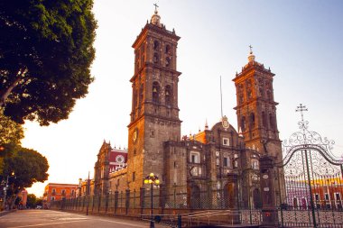 Puebla, Meksika - 19 Mart 2022: Meryem Ana Meryem Ana 'nın Katedrali, 1649, Tarih Merkezi, UNESCO Dünya Mirası Sitesi, Puebla