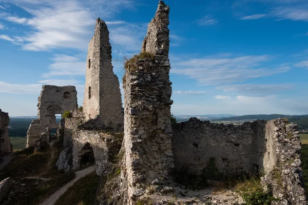 Abandonado Belas Ruínas Castelo Medieval Plavecky Hrad Eslováquia Verão Europa — Fotografia de Stock