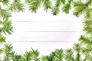 Noel ağacı dalları çerçevesi  