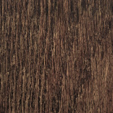 Meşe tanecikli kaplama yatay arka plan, koyu siyah soluk kahverengi doğal çizikler tütsülenmiş dikey desen, geniş detaylı engebeli ahşap mako kaplama, eski, yıpranmış, kaba, kırık, grunge ahşap kaplama, yakın plan tırmalama ayrıntıları,