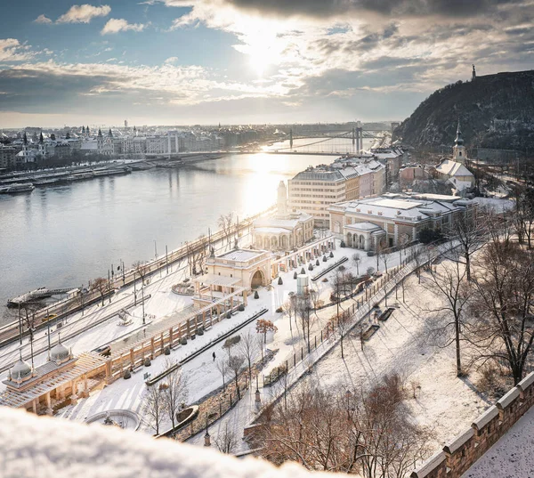 Зимний Рассвет Над Будапештом Венгрия — стоковое фото