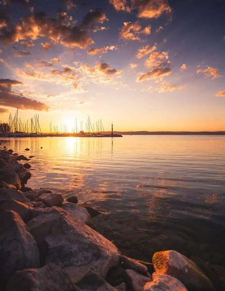 Vidunderlig Solnedgang Søen Balaton Sommeren - Stock-foto