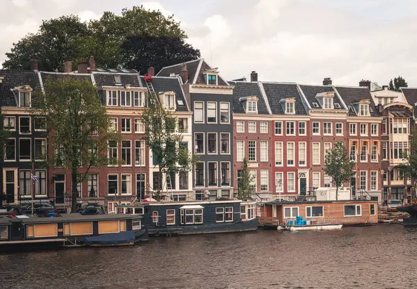 Amsterdam Nizozemsko Června 2013 Amsterodamský Kanál Amsterdam Hlavním Nejlidnatějším Městem — Stock fotografie
