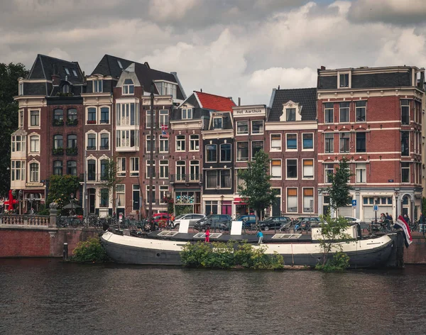 Амстердам Нидерланды Июня Амстердамский Канал Июня 2013 Года Амстердам Столица — стоковое фото