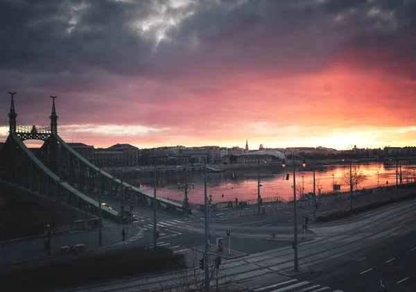 Maravilloso Amanecer Sobre Puente Libertad Budapest — Foto de Stock
