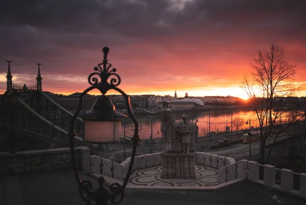 Wspaniały Wschód Słońca Nad Mostem Liberty Budapeszt — Zdjęcie stockowe