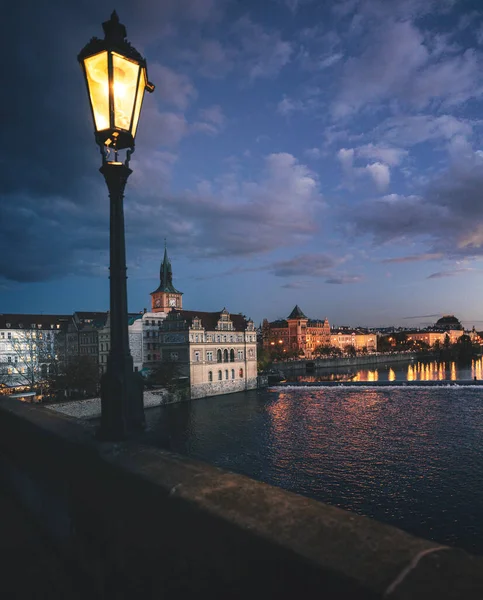 Ночной Вид Исторический Карлов Мост Праге — стоковое фото