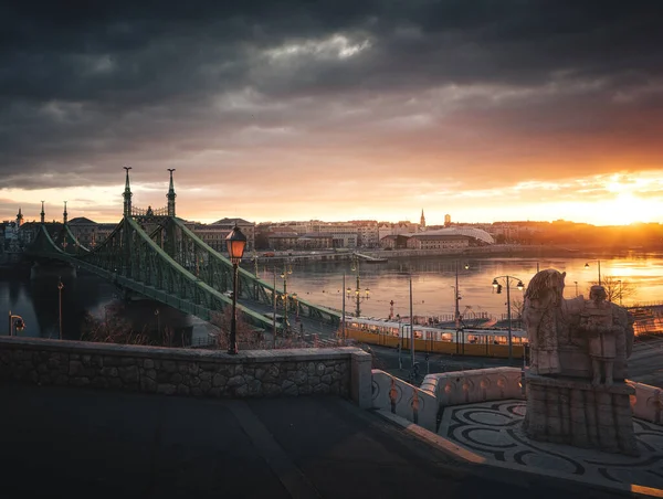 Fantastisk Morgon Foto Liberty Bridge Budapest Ungern — Stockfoto