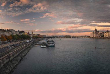 Margaret Adası ile Macar Parlamentosu