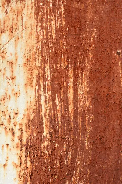 皮をむくペンキが付いている錆ついた金属サービスの細部 — ストック写真