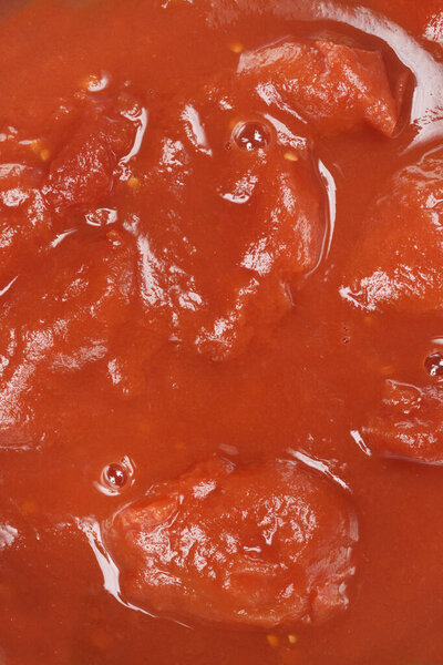 Whole peeled tomatoes in sauce