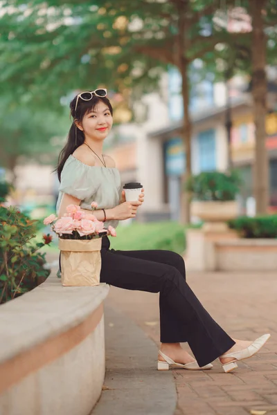 stock image Fashion girl on the street