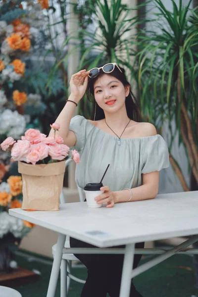 stock image Fashion girl on the street