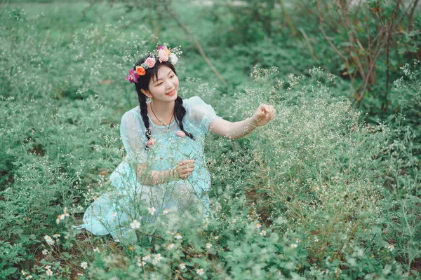 stock image fashion girl in the garden