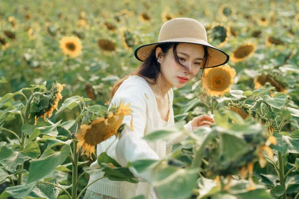 stock image the girl in the park