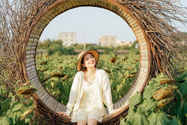 stock image the girl in the park