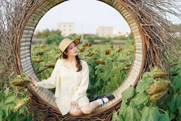 stock image the girl in the park