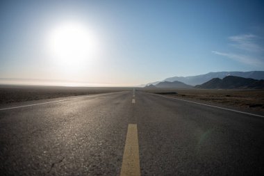 Xinjiang 'da vahşi yollarda