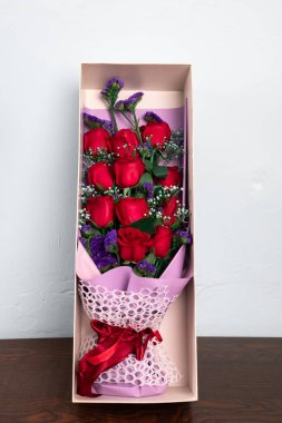 Buket pembe Gül çiçekçi dükkanı