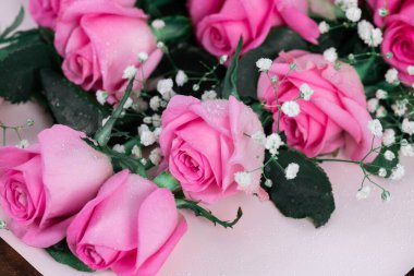 Buket pembe Gül çiçekçi dükkanı