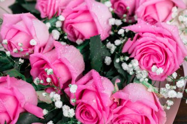 Buket pembe Gül çiçekçi dükkanı