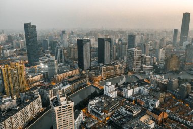 Şehrin havadan görünüşü Şangay 'da.