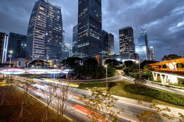 Shenzhen şehrinde şehir trafiği