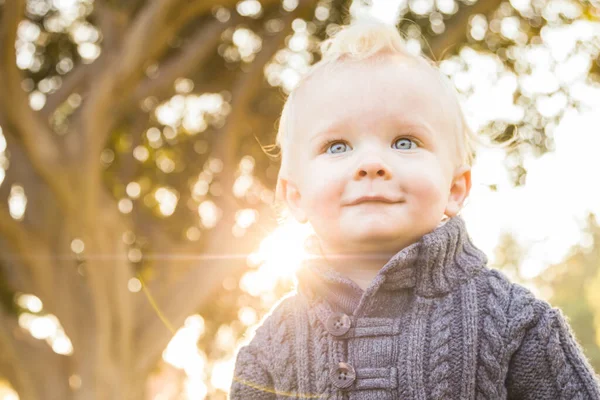 Smiling Blonde Baby Boy Outdoors Park — Zdjęcie stockowe