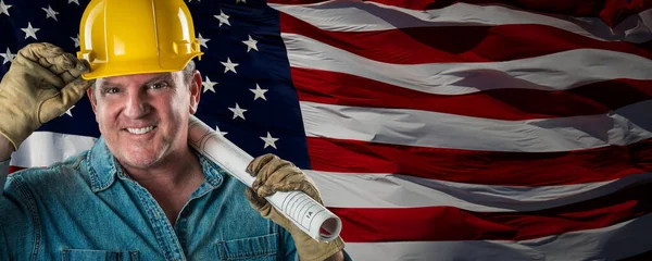 Muž Dodavatel Nosit Prázdné Žluté Hardhat Přes Vlnění Americká Vlajka — Stock fotografie