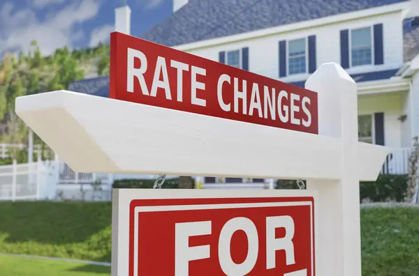 Preisänderungen Für Den Verkauf Von Immobilien Zeichen Vor Dem Neuen — Stockfoto