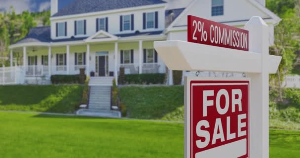 Kommissionen Till Salu Real Estate Sign New Home Background — Stockvideo